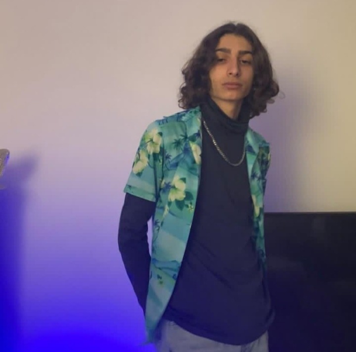Alrik - Site gay gratuit à Zwieselberg Profil de Alrik, 24 ans, Site gay gratuit à Zwieselberg (Berne)