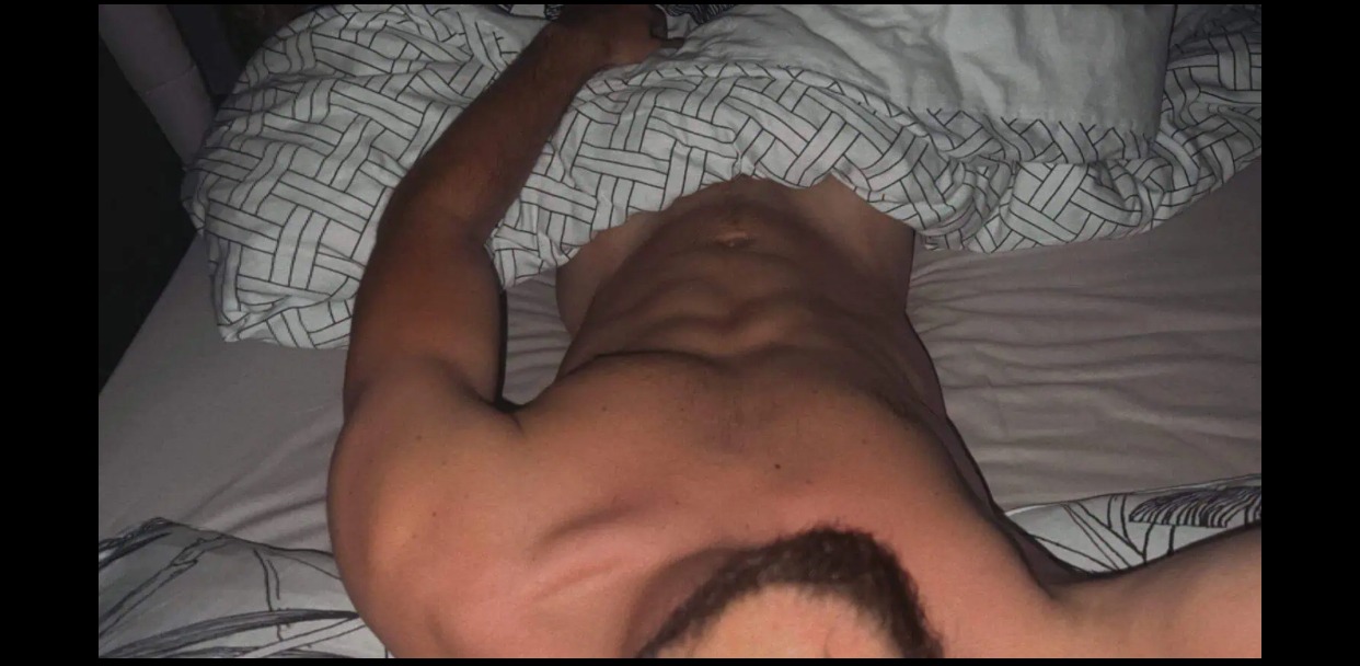 Georges-henry - Site gay gratuit à Vilars NE Profil de Georges-henry, 22 ans, Site gay gratuit à Vilars NE (Neuchâtel)