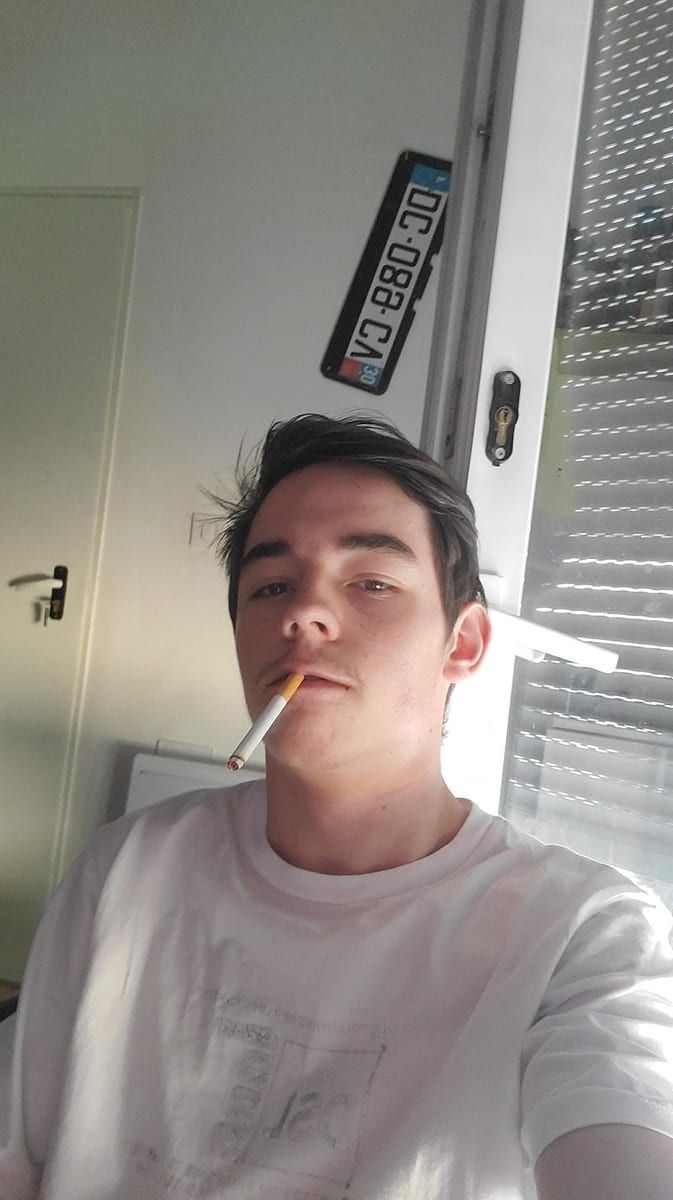 Laouenan - Site gay gratuit à Vernier Profil de Laouenan, 28 ans, Site gay gratuit à Vernier (Genève)